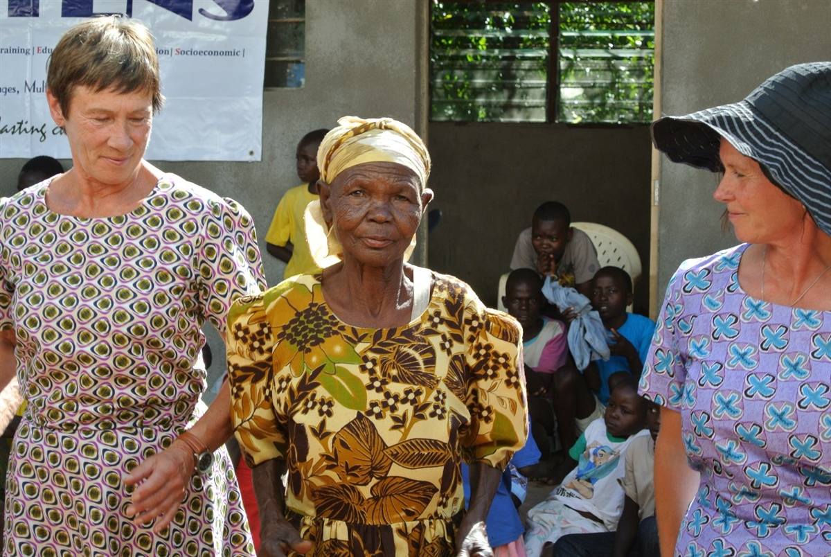 Members of the Martens women's network